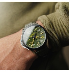 Montre Homme AVI-8 AV-4086-03 P-51 Mustang - Tommy Hitchcock - Mouvement Automatique Japonais